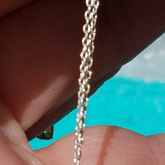 Natural Peridot cross Sterling silver with… - Picture 6 of 8